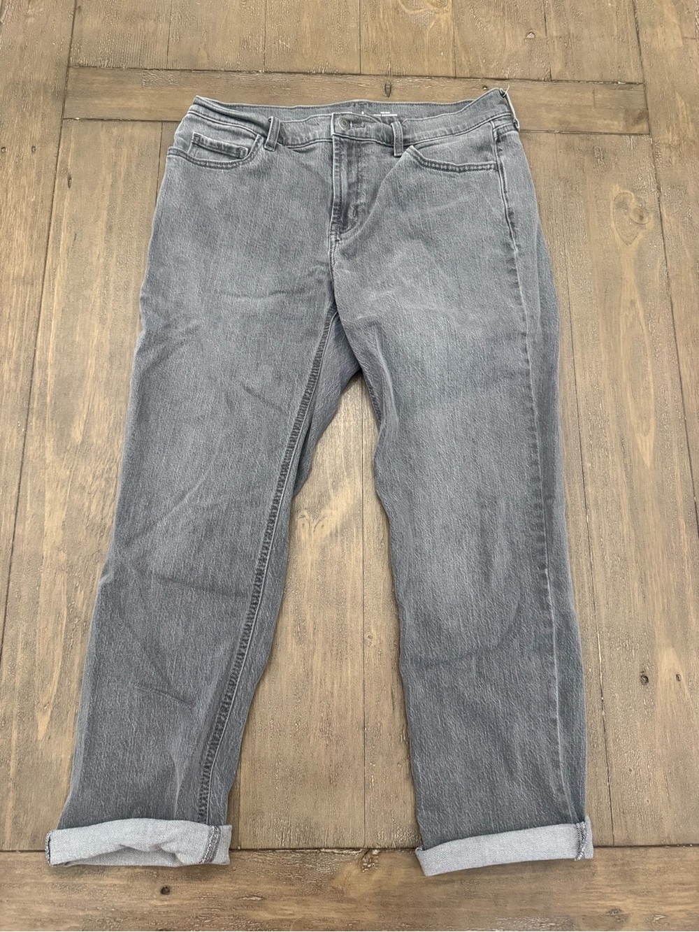 Old Navy Women's Gray Boyfriend Jeans